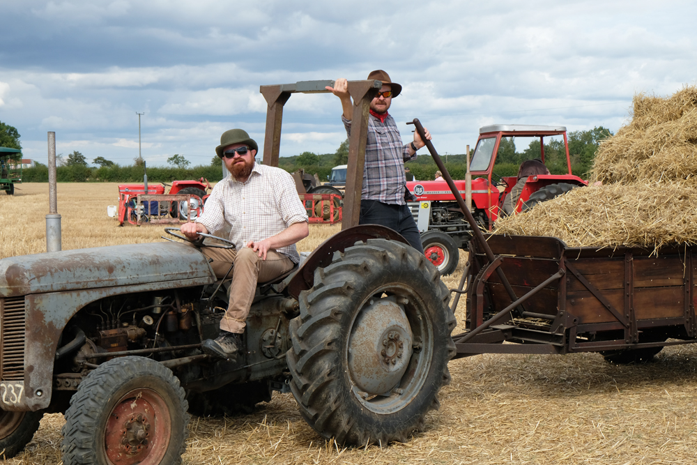 Cool dudes spreading troshin' chaff